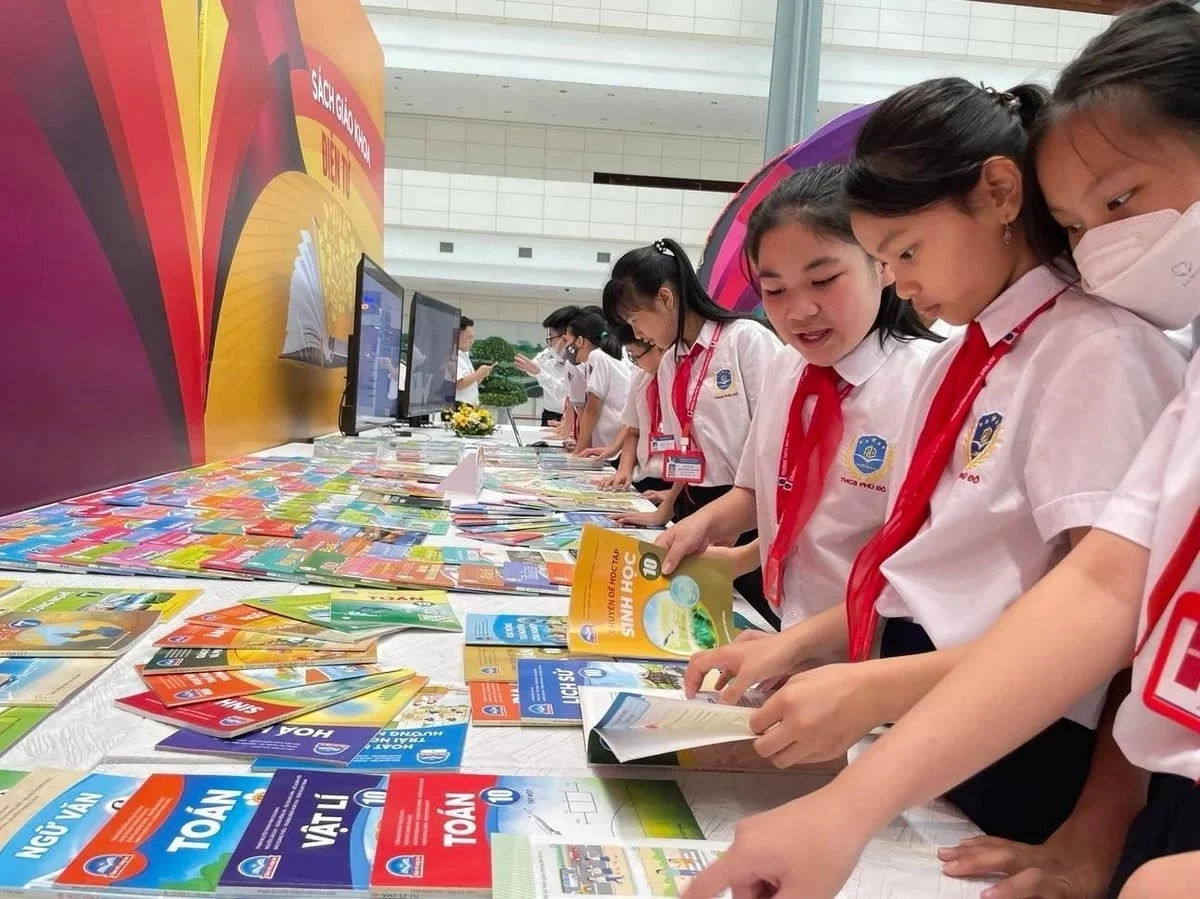 Quảng Ninh sẽ cấp miễn phí sách giáo khoa cho học sinh trong năm học 2026-2027